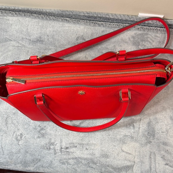 Tory Burch Emerson Small Top Zip Tote Handbag in Brilliant Red Saffiano Leather - Picture 13 of 14